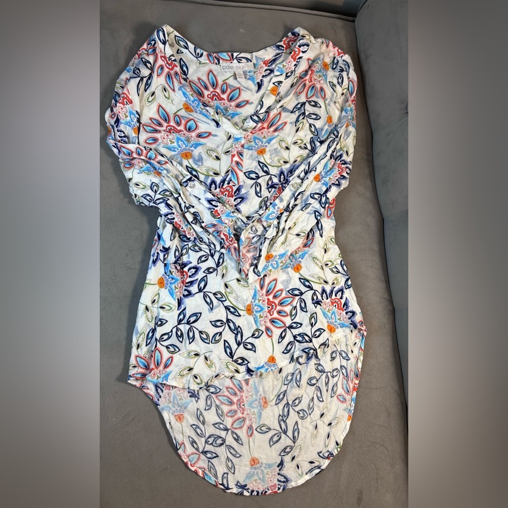 3/$10! PALE SKY long sleeve flower print blouse size XS